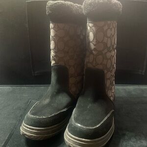 Coach Signature Logo Winter Boots with Black Suede Toe and Brown Shaft